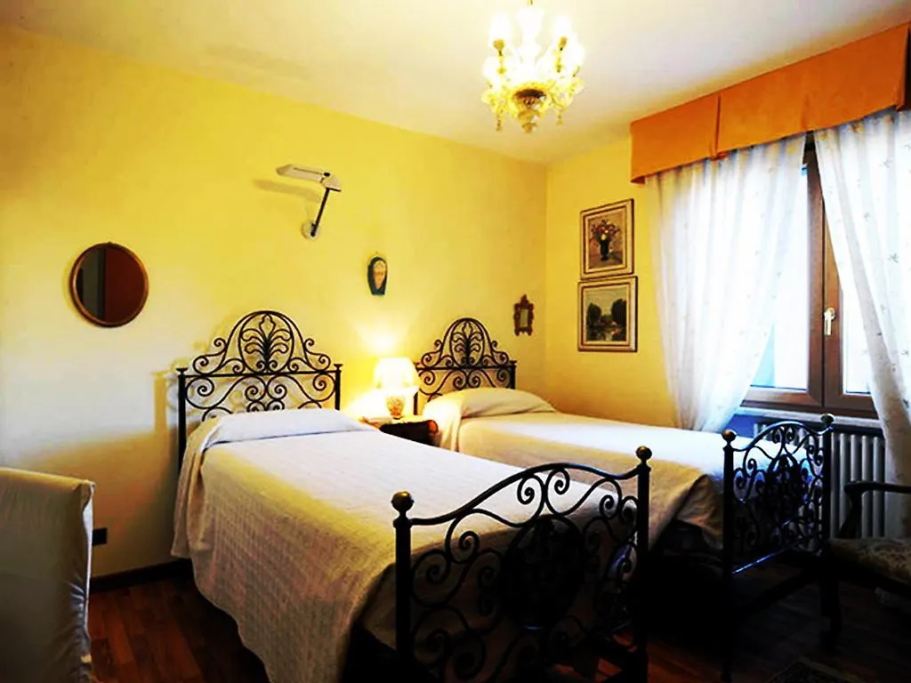 فيرونا B&B Poesia إيطاليا